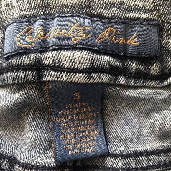 Celebrity Pink Size 3 Jean Shorts!! - Picture 3 of 9